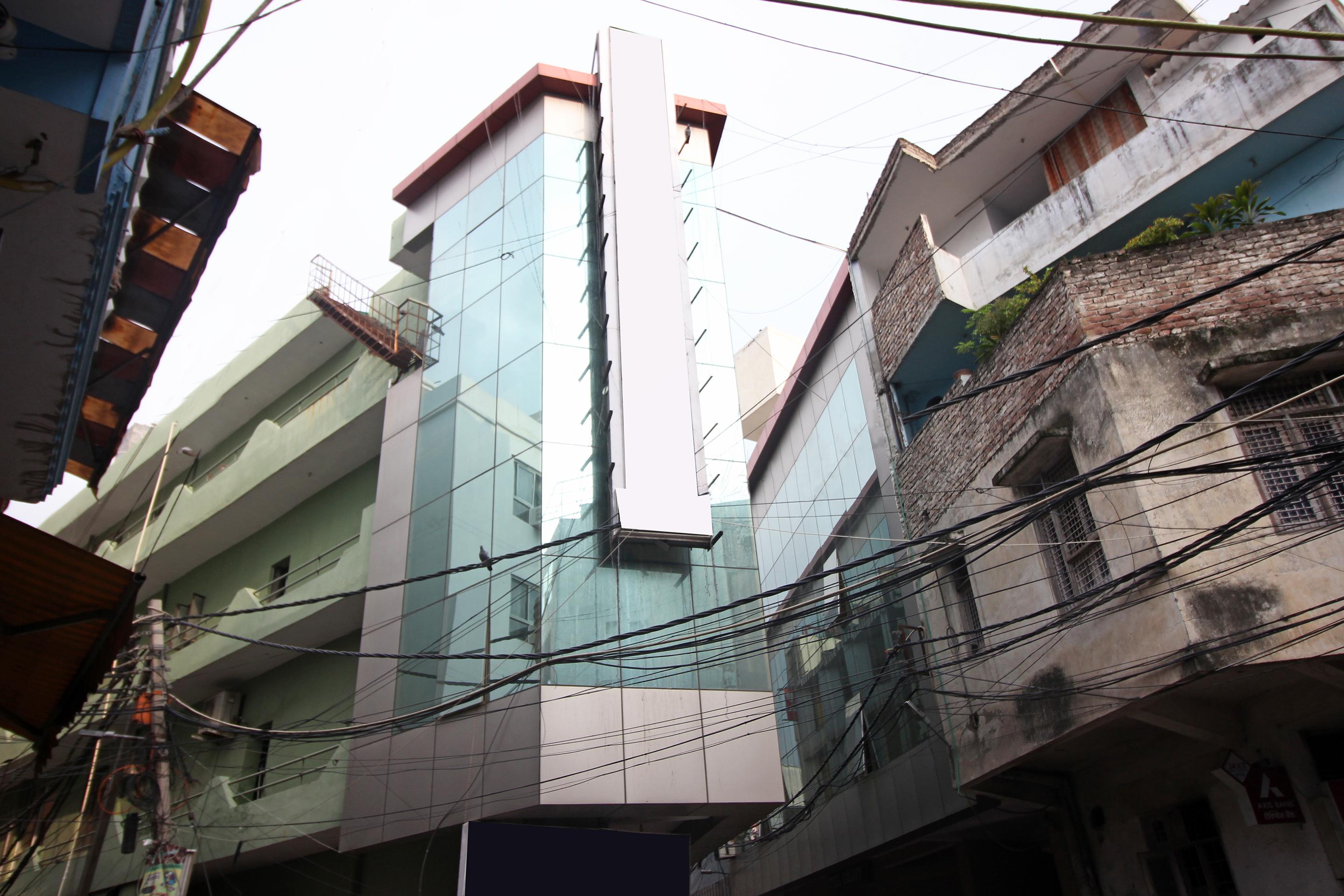 Super Hotel O Global New Delhi Exterior photo