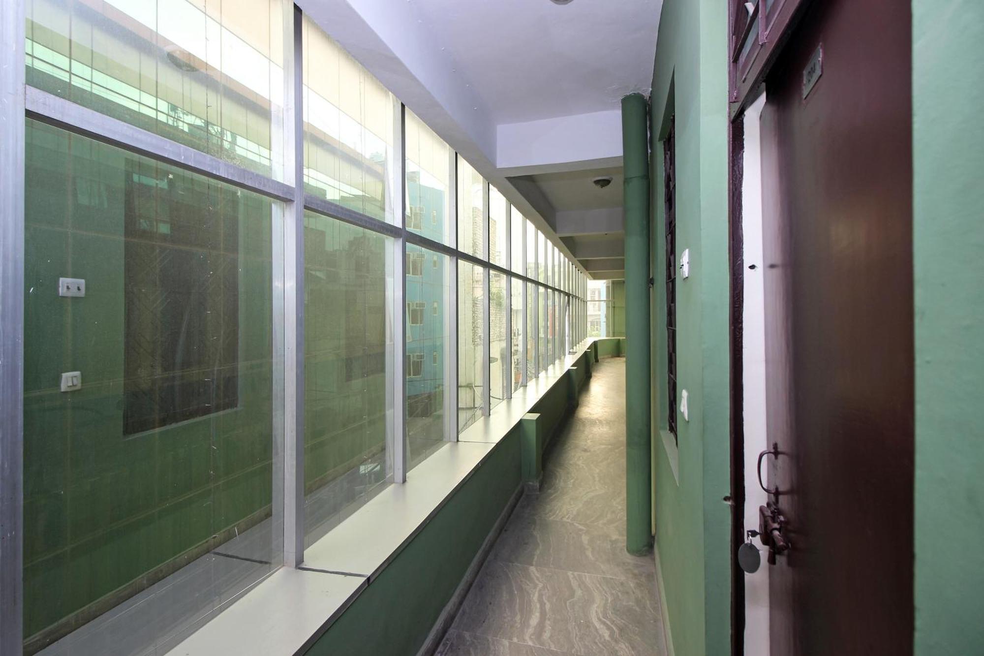 Super Hotel O Global New Delhi Exterior photo