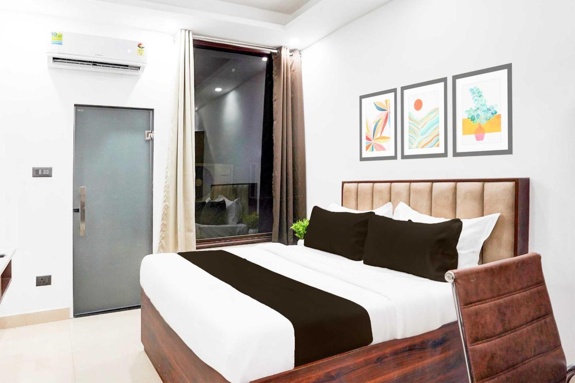 Super Hotel O Global New Delhi Exterior photo