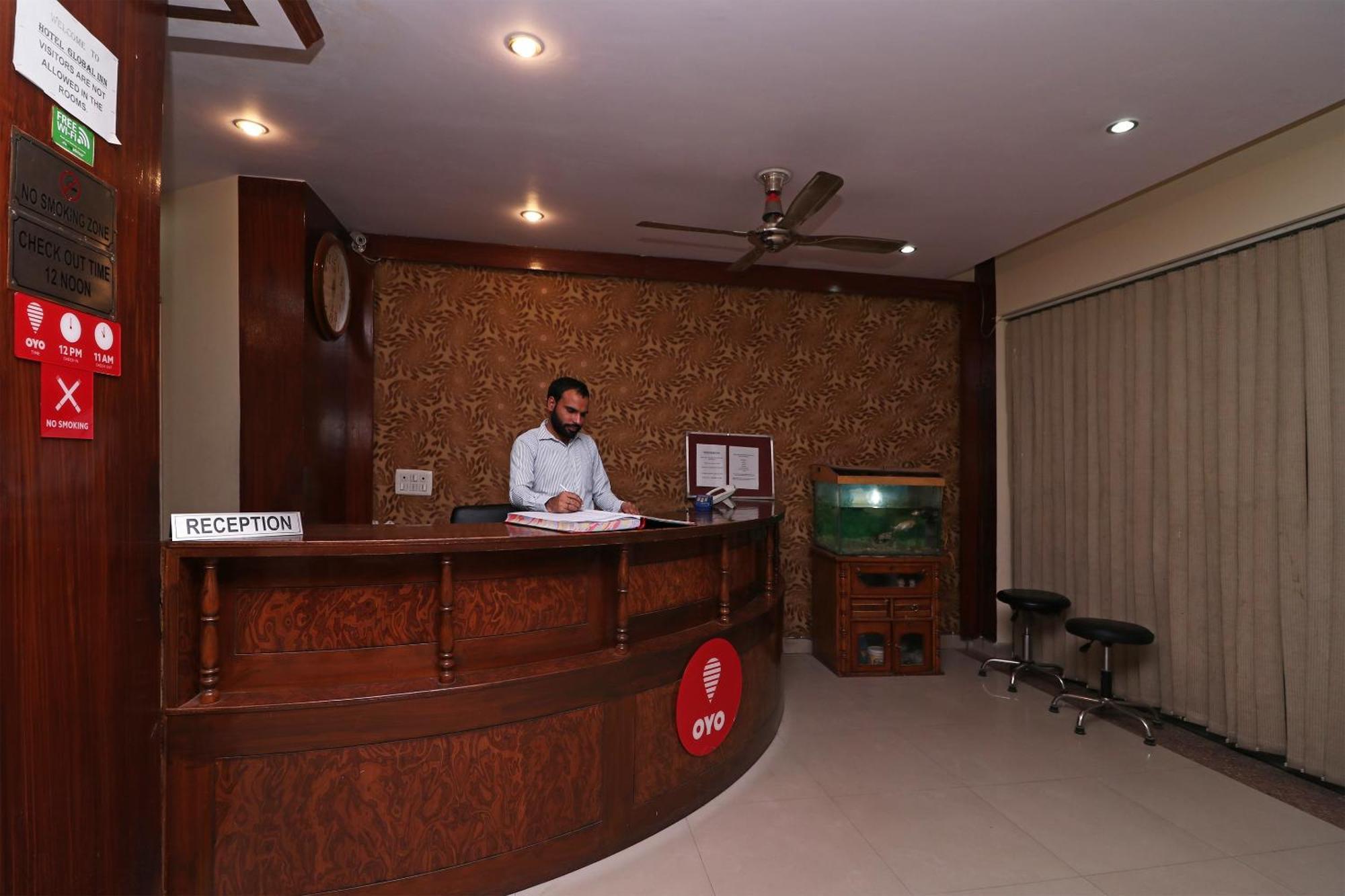 Super Hotel O Global New Delhi Exterior photo